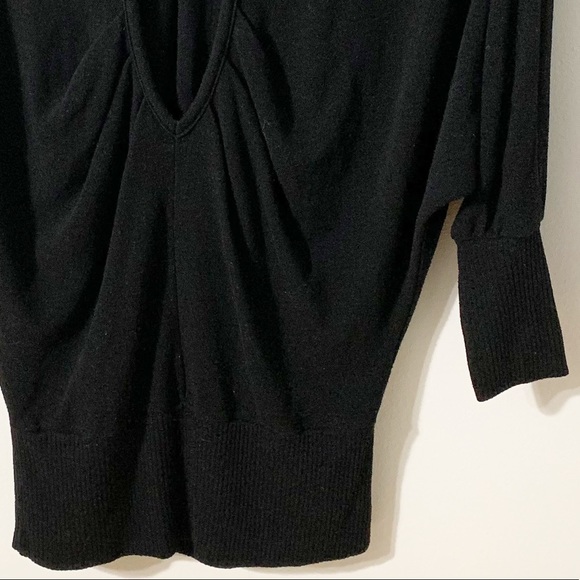 Ya Los Angeles Scoop Neck Sweater Keyhole Back Gathered Front Bat Wing Sleeve 🖤 - Picture 8 of 11